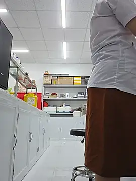 HinaLovely online show from June 13, 3:26 am