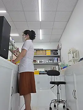 HinaLovely online show from July 1, 2:57 am