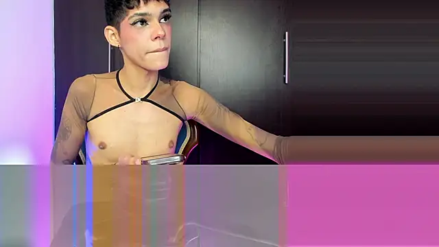 Snapshot of Varya_Ferreira chatting on November 14, 1:48 am Varya Ferreira online show from November 14, 1:48 am