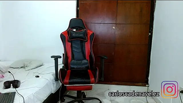 dickmaximum online show from February 11, 3:17 pm