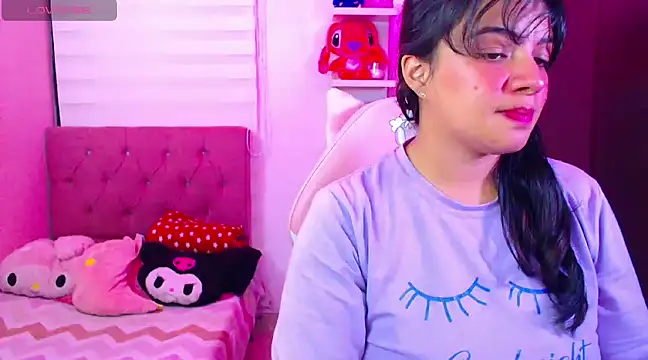 Vannessa  Shy online show from December 4, 11:46 pm