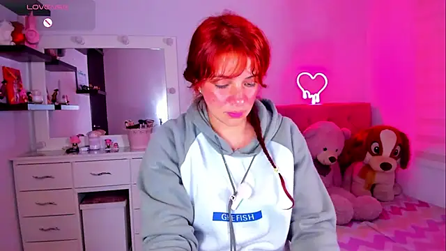 Snapshot of Vannessa__Shy chatting on May 21, 11:56 pm Vannessa Shy online show from May 21, 11:56 pm
