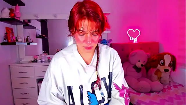 Snapshot of Vannessa__Shy chatting on May 27, 7:33 pm Vannessa Shy online show from May 27, 7:33 pm