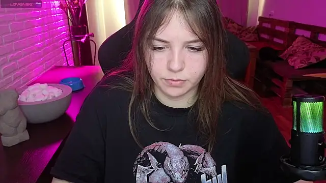 XNirvanaX online show from May 2, 3:44 am