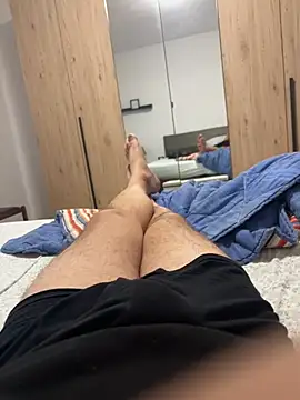 Snapshot of alex21017 chatting on December 13, 9:41 pm alex21017 online show from December 13, 9:41 pm