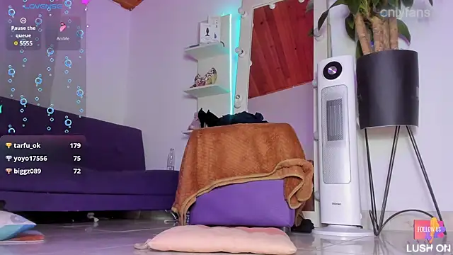 Snapshot of _asscutebig_ chatting on February 7, 4:16 am  asscutebig  online show from February 7, 4:16 am