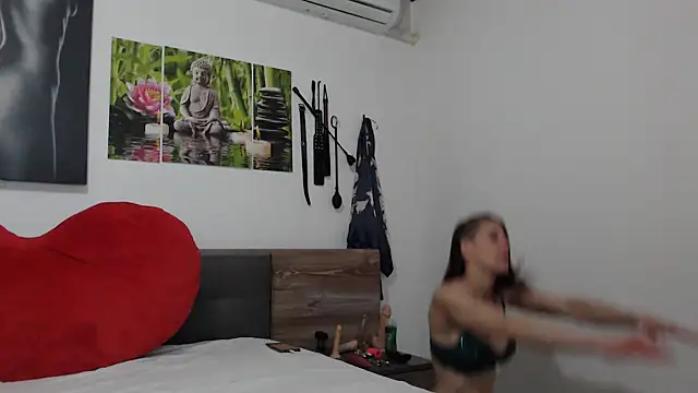 Snapshot of Naschkatze01 chatting on March 22, 1:52 pm Naschkatze01 online show from March 22, 1:52 pm