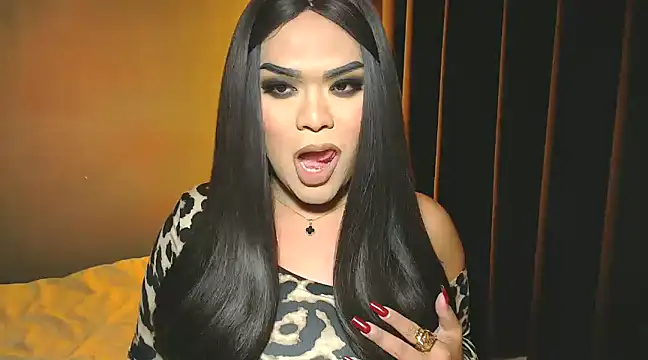 Snapshot of VictoriaEliz chatting on December 4, 10:08 pm VictoriaEliz online show from December 4, 10:08 pm