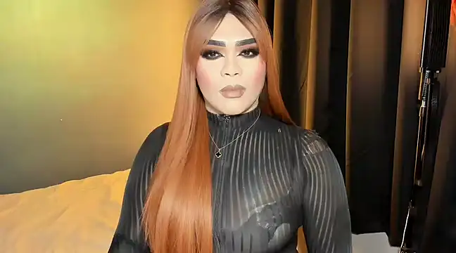 Snapshot of VictoriaEliz chatting on March 6, 9:47 am VictoriaEliz online show from March 6, 9:47 am