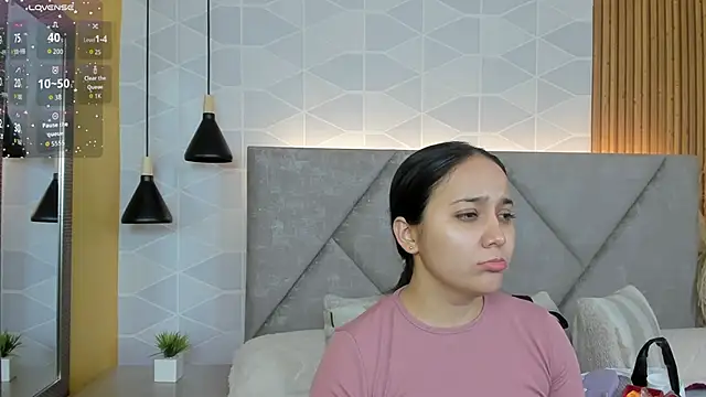 Snapshot of Sammy_Fit_ chatting on June 18, 12:31 pm Sammy Fit online show from June 18, 12:31 pm