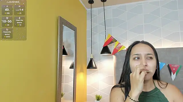 Snapshot of Sammy_Fit_ chatting on June 23, 12:25 pm Sammy Fit online show from June 23, 12:25 pm