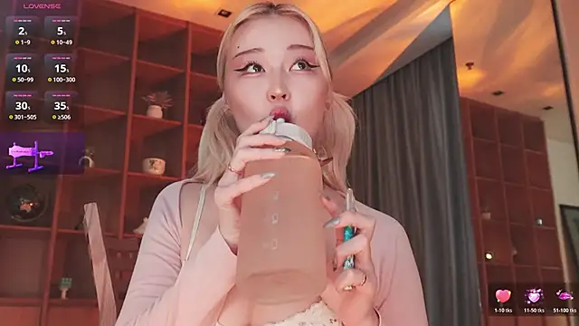 hyun chia online show from April 27, 3:15 am