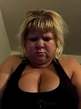 JemJensen30 online show from October 12, 6:34 am