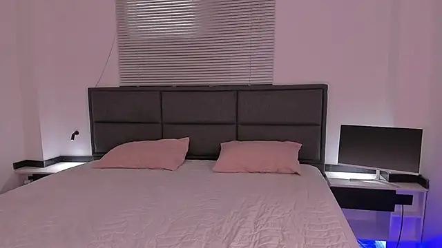 GiaFaaris online show from December 14, 8:40 pm