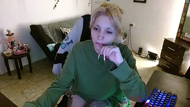 MaryJannes online show from February 16, 7:04 am