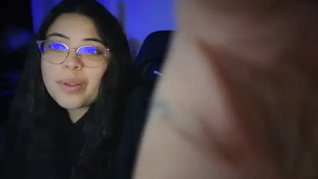 Snapshot of drizzypeach602 chatting on January 2, 6:40 am drizzypeach602 online show from January 2, 6:40 am