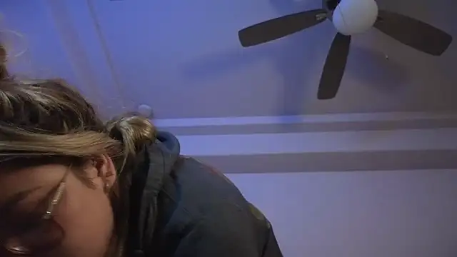 Snapshot of drizzypeach602 chatting on January 17, 5:32 am drizzypeach602 online show from January 17, 5:32 am