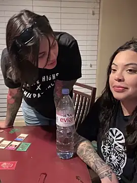 Snapshot of drizzypeach602 chatting on January 19, 9:22 am drizzypeach602 online show from January 19, 9:22 am