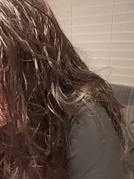 Snapshot of drizzypeach602 chatting on January 30, 2:16 am drizzypeach602 online show from January 30, 2:16 am