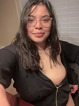 Snapshot of drizzypeach602 chatting on January 30, 11:22 am drizzypeach602 online show from January 30, 11:22 am