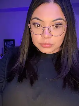 Snapshot of drizzypeach602 chatting on February 16, 5:26 am drizzypeach602 online show from February 16, 5:26 am