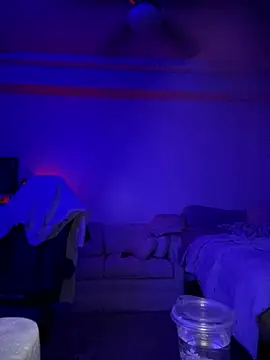 Snapshot of drizzypeach602 chatting on February 23, 6:49 am drizzypeach602 online show from February 23, 6:49 am