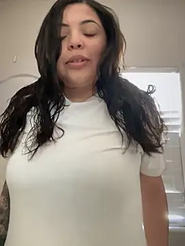 Snapshot of drizzypeach602 chatting on February 24, 7:52 pm drizzypeach602 online show from February 24, 7:52 pm