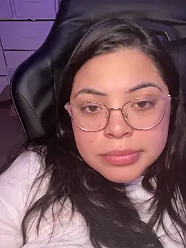 Snapshot of drizzypeach602 chatting on February 27, 7:23 am drizzypeach602 online show from February 27, 7:23 am