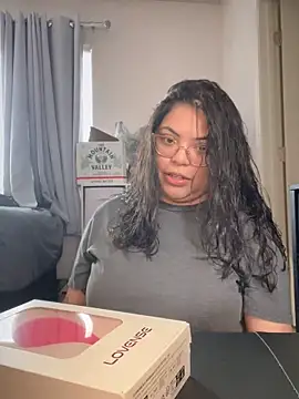 Snapshot of drizzypeach602 chatting on March 5, 2:25 am drizzypeach602 online show from March 5, 2:25 am