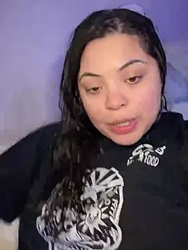 Snapshot of drizzypeach602 chatting on March 6, 10:41 am drizzypeach602 online show from March 6, 10:41 am