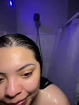 Snapshot of drizzypeach602 chatting on March 10, 6:12 pm drizzypeach602 online show from March 10, 6:12 pm