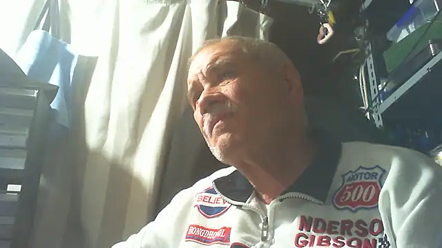 nonnomaturobisex online show from October 27, 4:00 pm