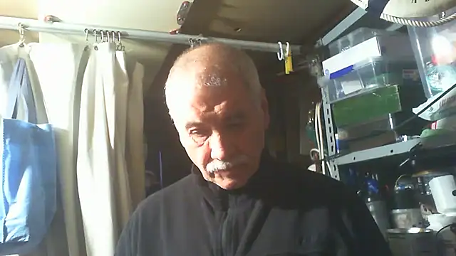 nonnomaturobisex online show from October 30, 7:43 am