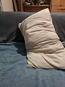 peti 19 online show from December 14, 1:05 pm