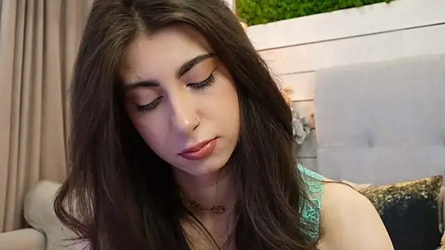 Snapshot of IsabellaMysty chatting on December 13, 10:48 pm IsabellaMysty online show from December 13, 10:48 pm