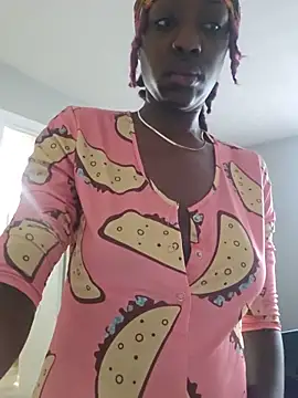 Snapshot of oliviaprettypussy chatting on May 24, 5:07 pm oliviaprettypussy online show from May 24, 5:07 pm