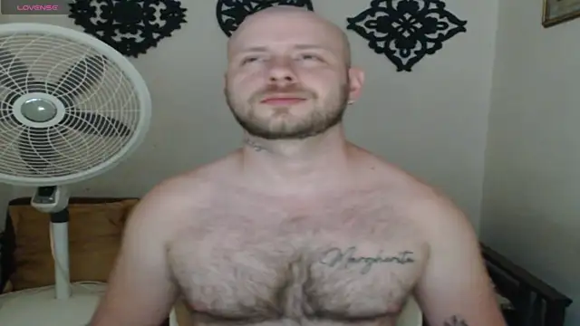 Snapshot of TONY_WHITE_7 chatting on July 20, 8:44 pm TONY WHITE 7 online show from July 20, 8:44 pm
