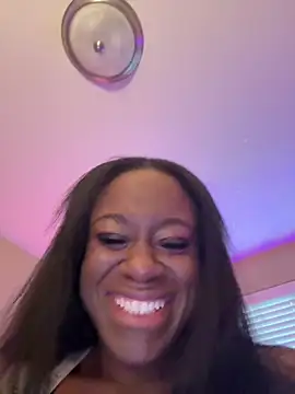 Snapshot of Tikalalin chatting on June 15, 1:02 pm Tikalalin online show from June 15, 1:02 pm