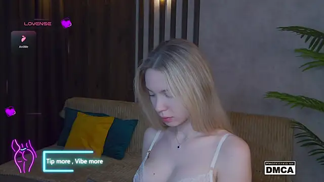 Holl1Would online show from January 29, 7:22 pm