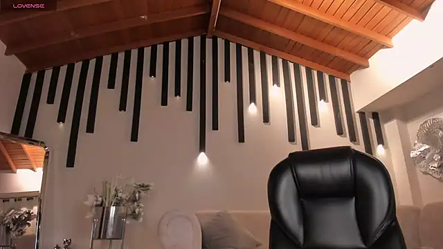 Snapshot of LexieWayne chatting on March 11, 12:44 am LexieWayne online show from March 11, 12:44 am