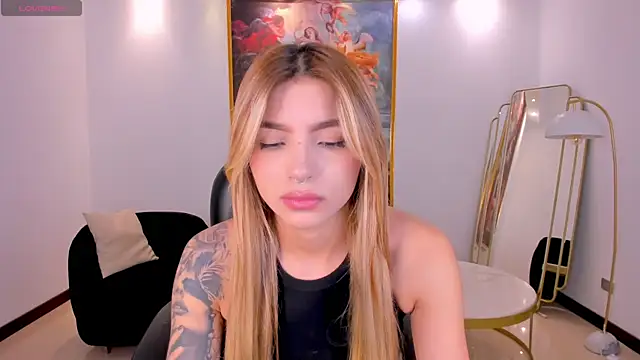 Snapshot of LexieWayne chatting on July 31, 6:40 pm LexieWayne online show from July 31, 6:40 pm