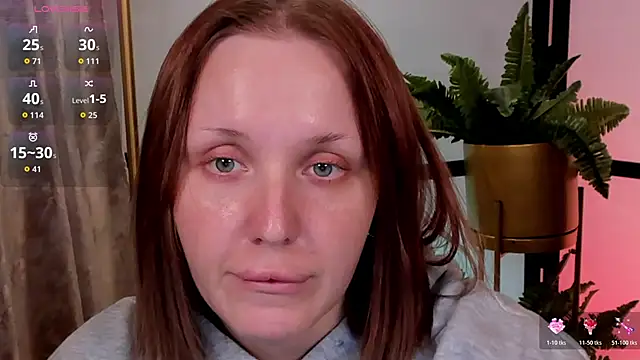 Snapshot of LianaFord chatting on May 13, 4:54 am LianaFord online show from May 13, 4:54 am