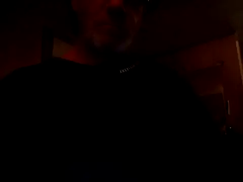 Snapshot of OralDesires2 chatting on March 3, 2:28 am OralDesires2 online show from March 3, 2:28 am