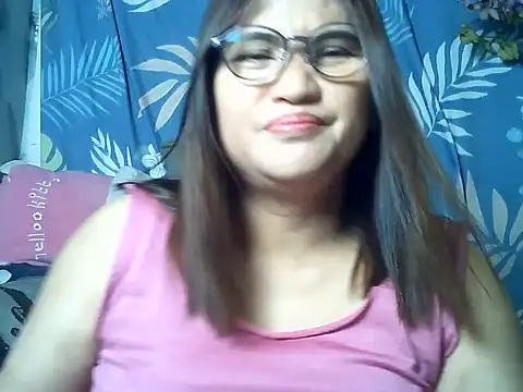 Snapshot of Amazing_Angel22 chatting on June 13, 11:35 pm Amazing Angel22 online show from June 13, 11:35 pm
