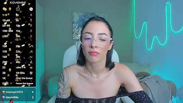 barbie scoth  online show from September 28, 8:03 pm