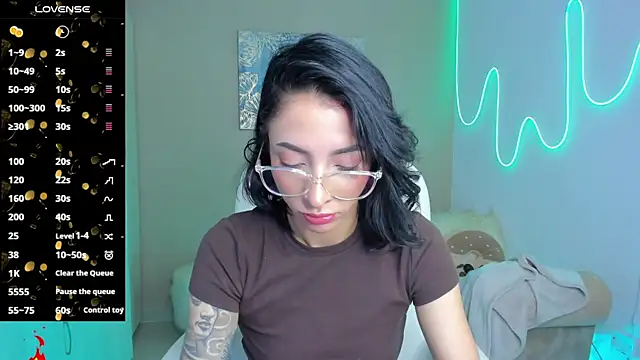 barbie scoth  online show from October 2, 9:11 pm