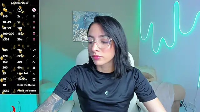 barbie scoth  online show from October 12, 9:14 pm