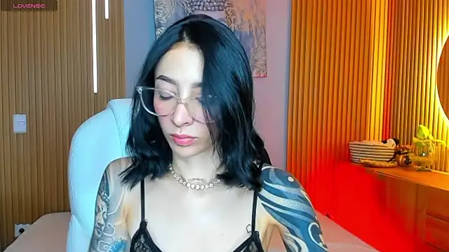 Snapshot of barbie_scoth_ chatting on June 28, 10:16 pm barbie scoth online show from June 28, 10:16 pm