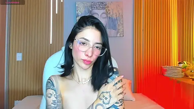 Snapshot of barbie_scoth_ chatting on July 9, 2:15 am barbie scoth online show from July 9, 2:15 am