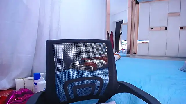 sara  stone1 online show from March 9, 8:57 pm